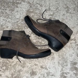 Merrell leather ankle boots